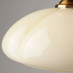 Mini plafonnier semi-encastré minimaliste en verre jaune laiteux avec dôme, style minimaliste
