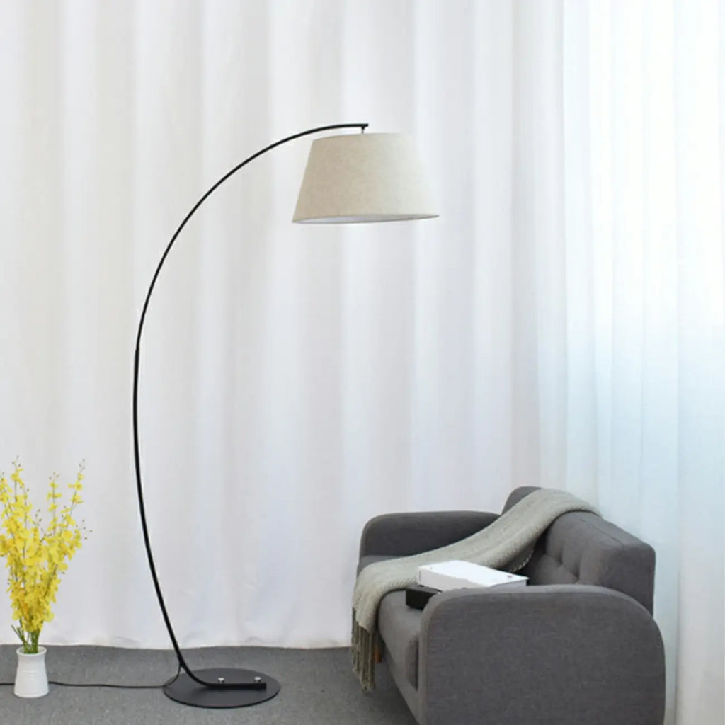 Lampadaire arqué moderne à LED avec abat-jour en tissu pour salon
