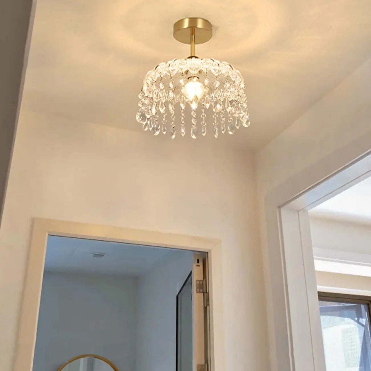 Mini lustre semi-encastré en cristal doré à une lumière