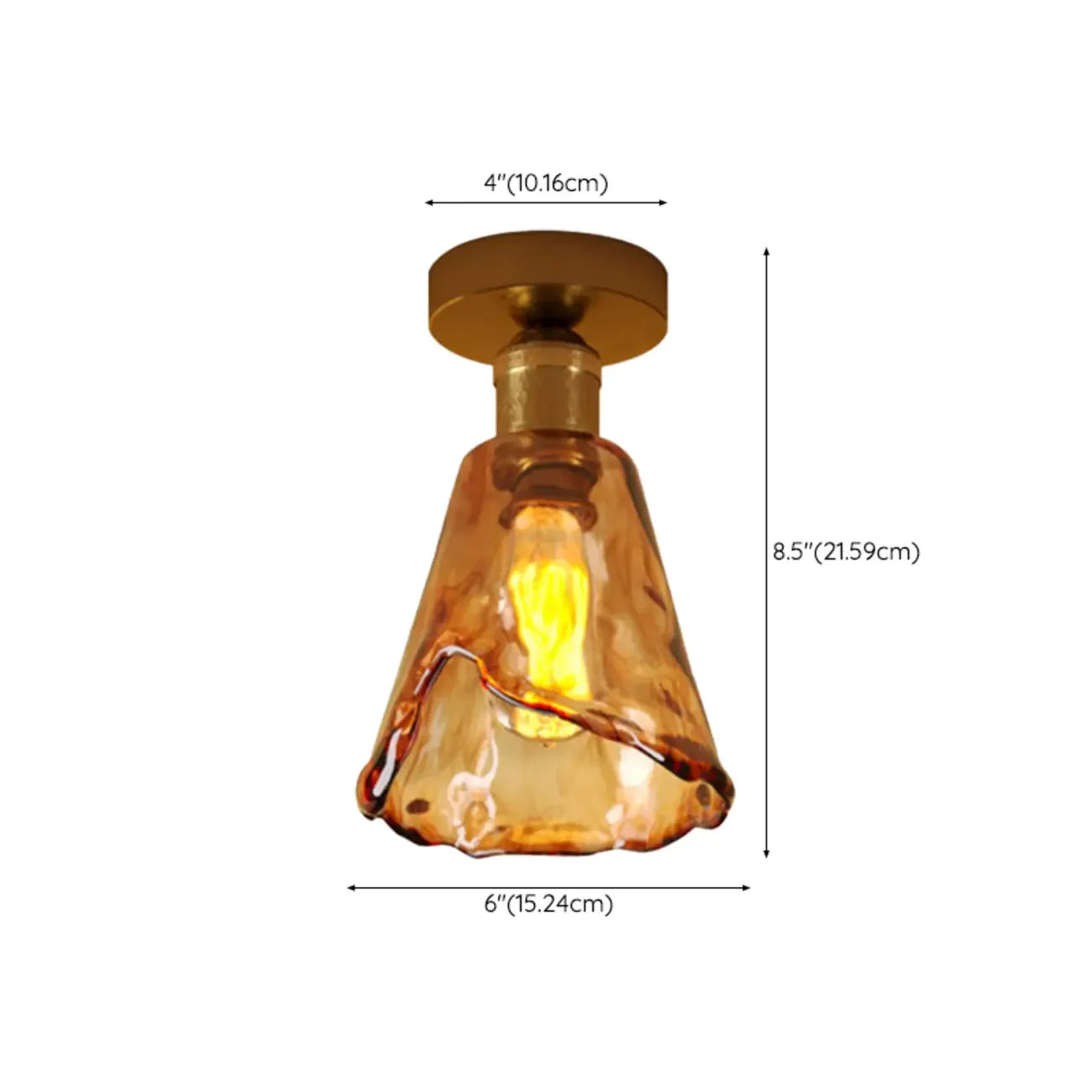 Plafonnier semi-encastré moderne en laiton et verre ambré, forme conique.
