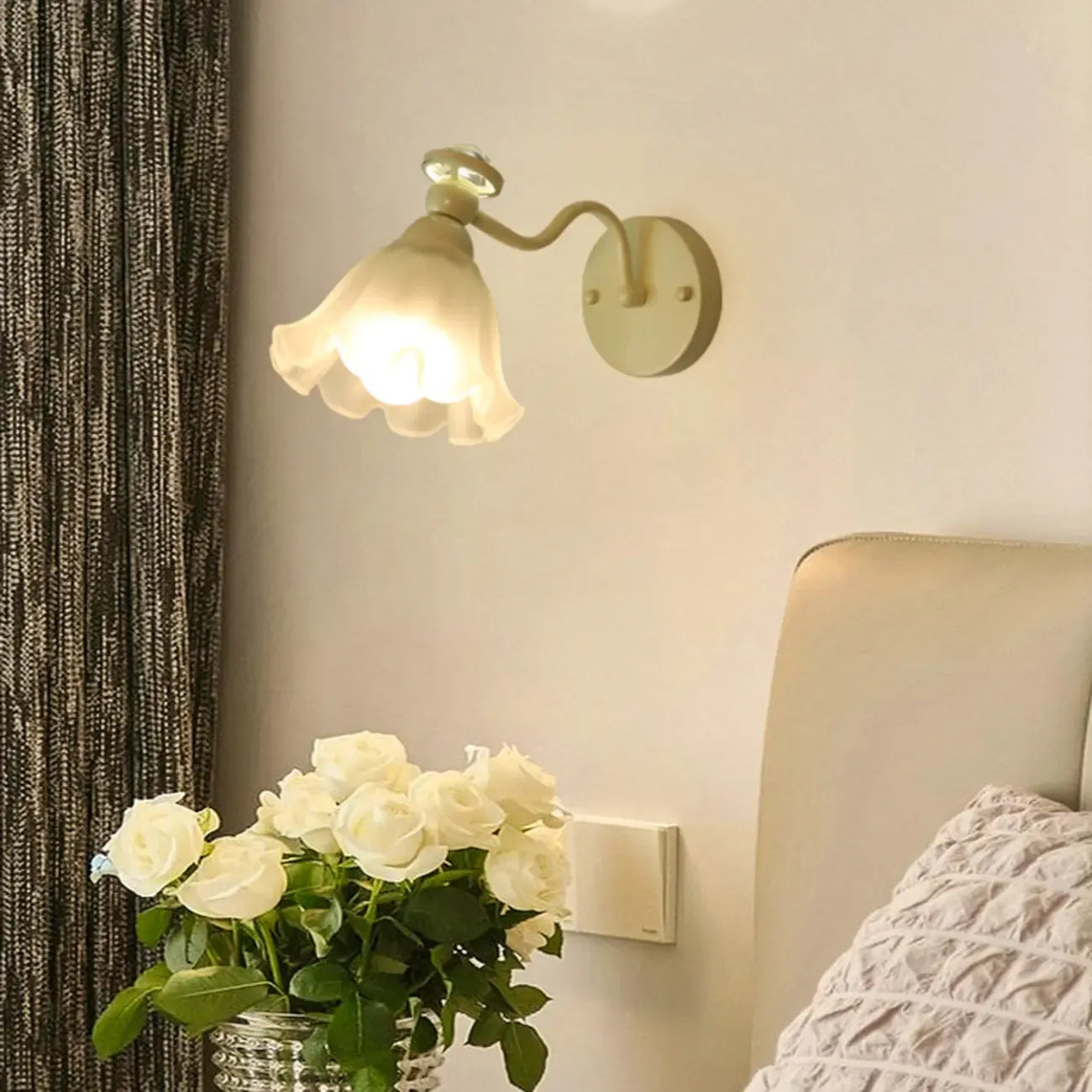 Applique murale moderne de 12,5 à 22,5 cm en forme de fleur pour chambre à coucher