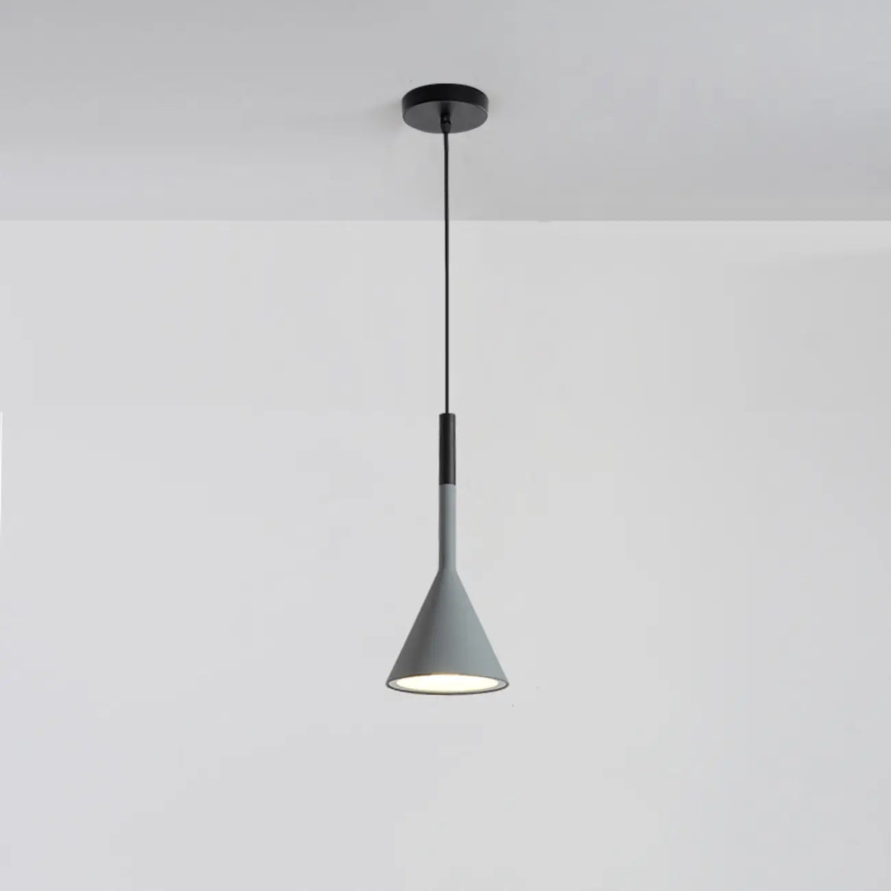 Lampada a sospensione da camera da letto, minimalista, cono in alluminio grigio