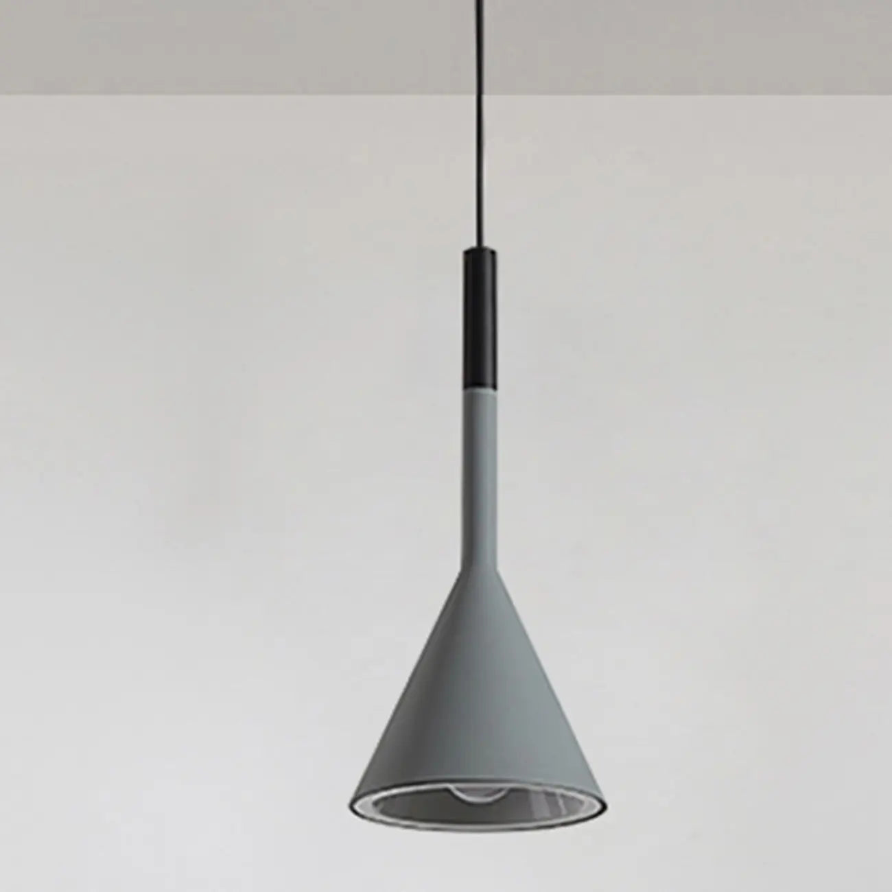 Lampada a sospensione da camera da letto, minimalista, cono in alluminio grigio