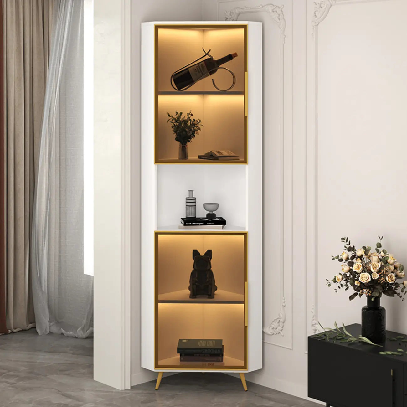 Vitrine moderne glamour en bois blanc et or avec verre