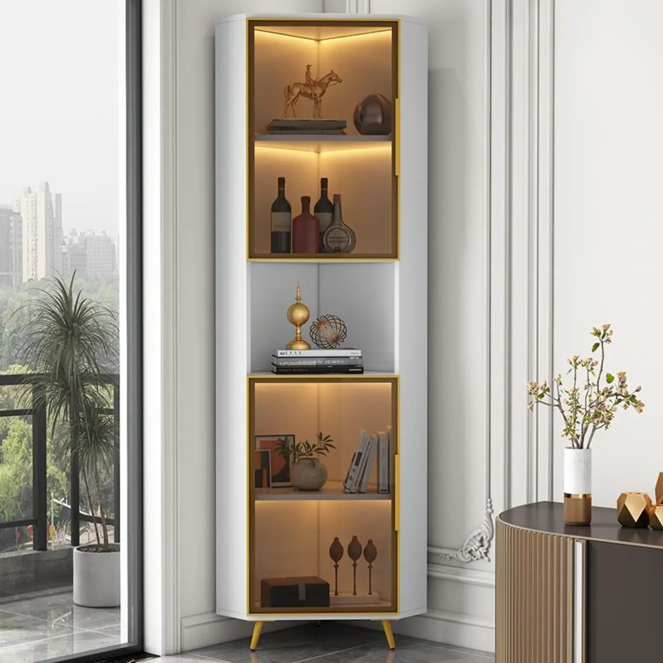 Vitrine moderne glamour en bois blanc et or avec verre