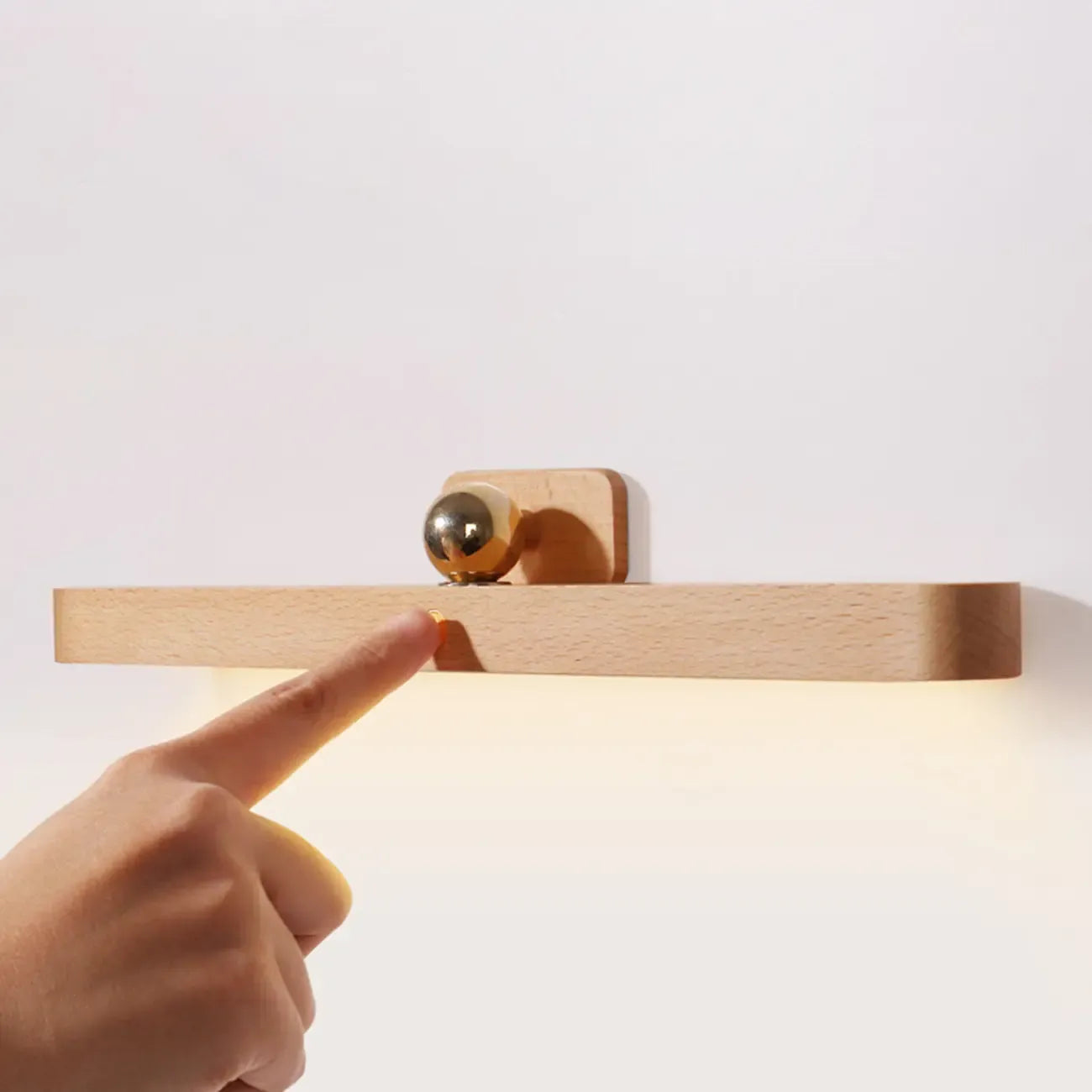 Applique murale LED droite minimaliste en bois naturel