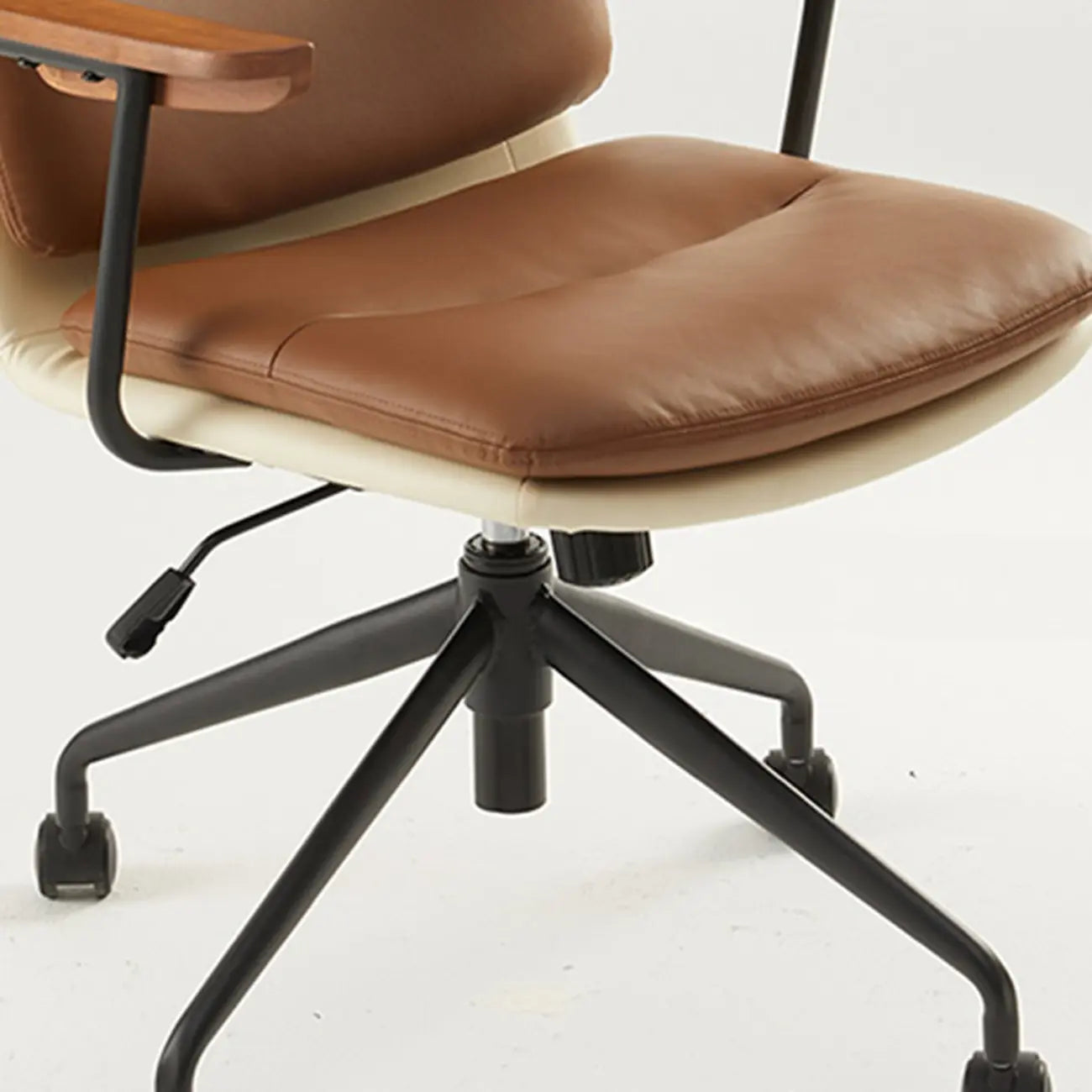 Chaise de bureau pivotante réglable, rembourrée et moderne, marron