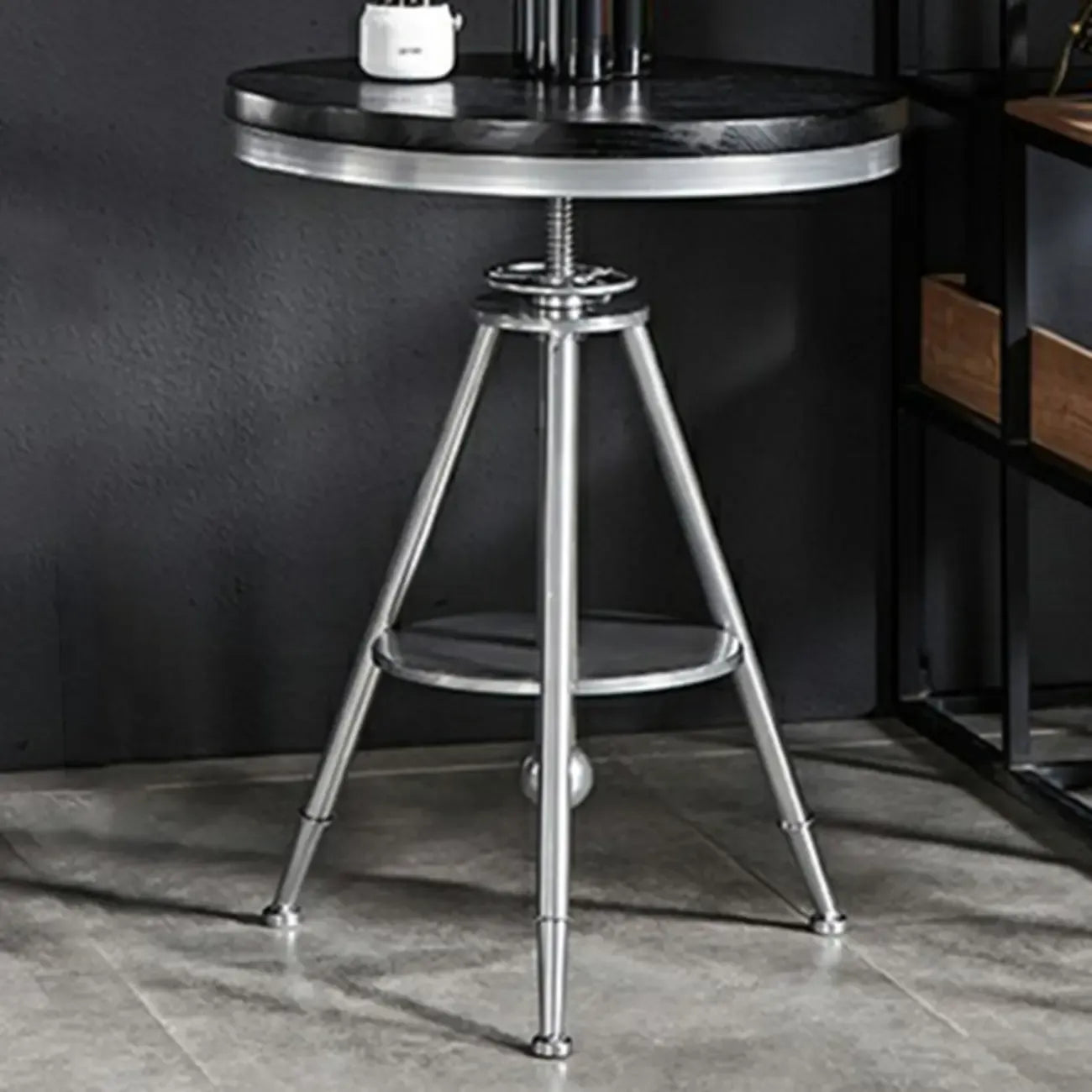 Table de bar ronde en bois noir industriel à hauteur réglable