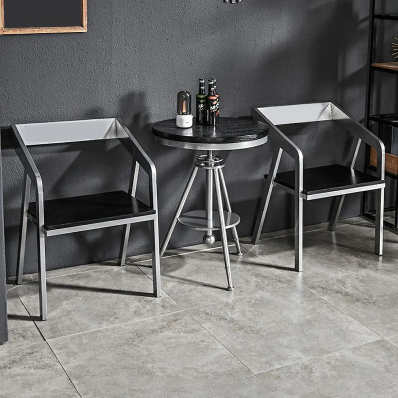 Table de bar ronde en bois noir industriel à hauteur réglable