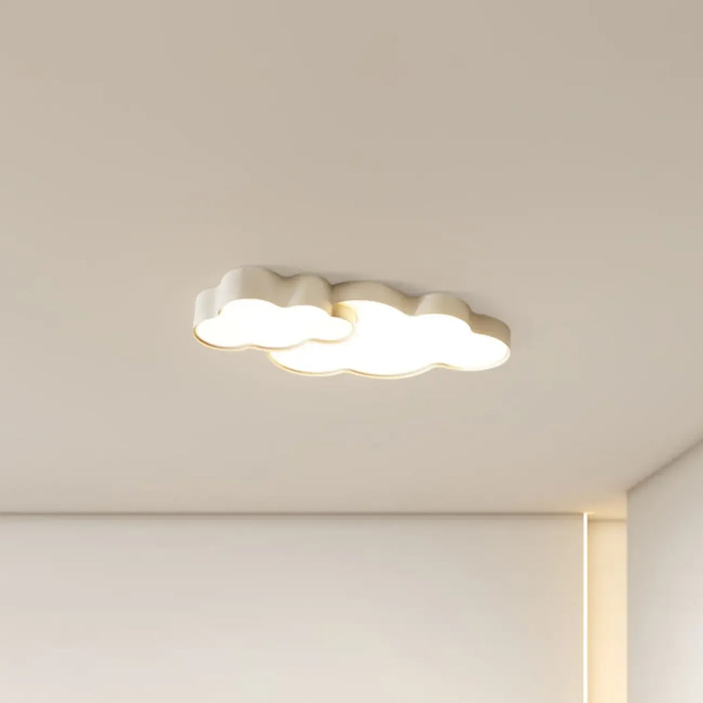 Plafoniera LED dimmerabile a nuvola da 21,5W per creare atmosfera in camera da letto