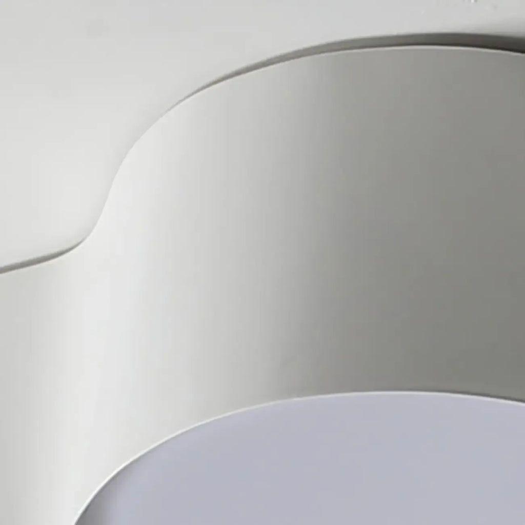 Plafoniera LED dimmerabile a nuvola da 21,5W per creare atmosfera in camera da letto