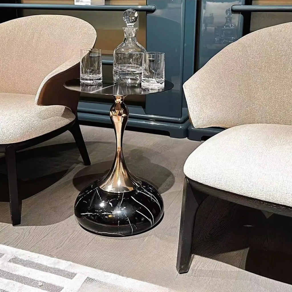 Table d'appoint ronde glamour en pierre dorée pour salon
