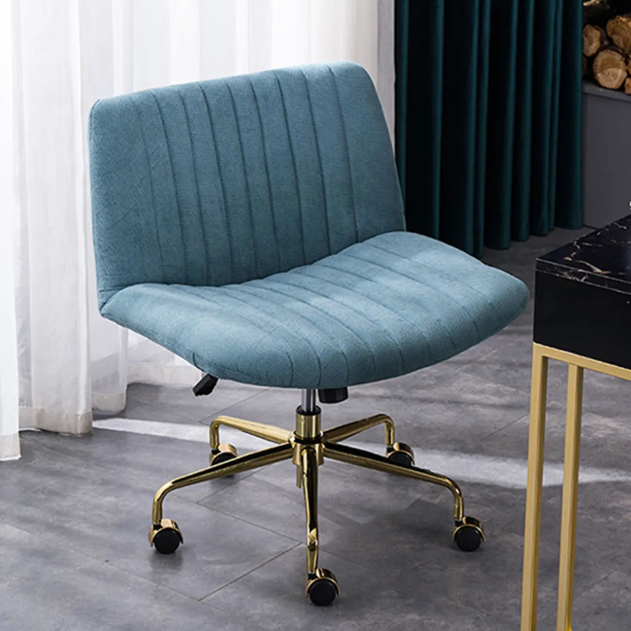 Fauteuil de bureau pivotant élégant, revêtu de lin gris