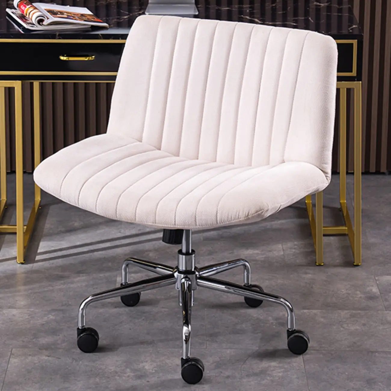 Fauteuil de bureau pivotant élégant, revêtu de lin gris