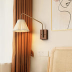 Lampada da Parete da Soggiorno Moderna con Paralume in Tessuto Plissettato