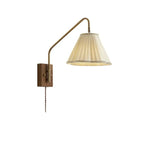 Lampada da Parete da Soggiorno Moderna con Paralume in Tessuto Plissettato