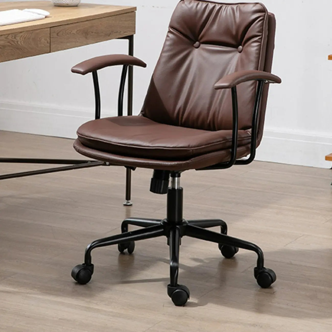 Fauteuil de bureau pivotant réglable en cuir vert armée moderne