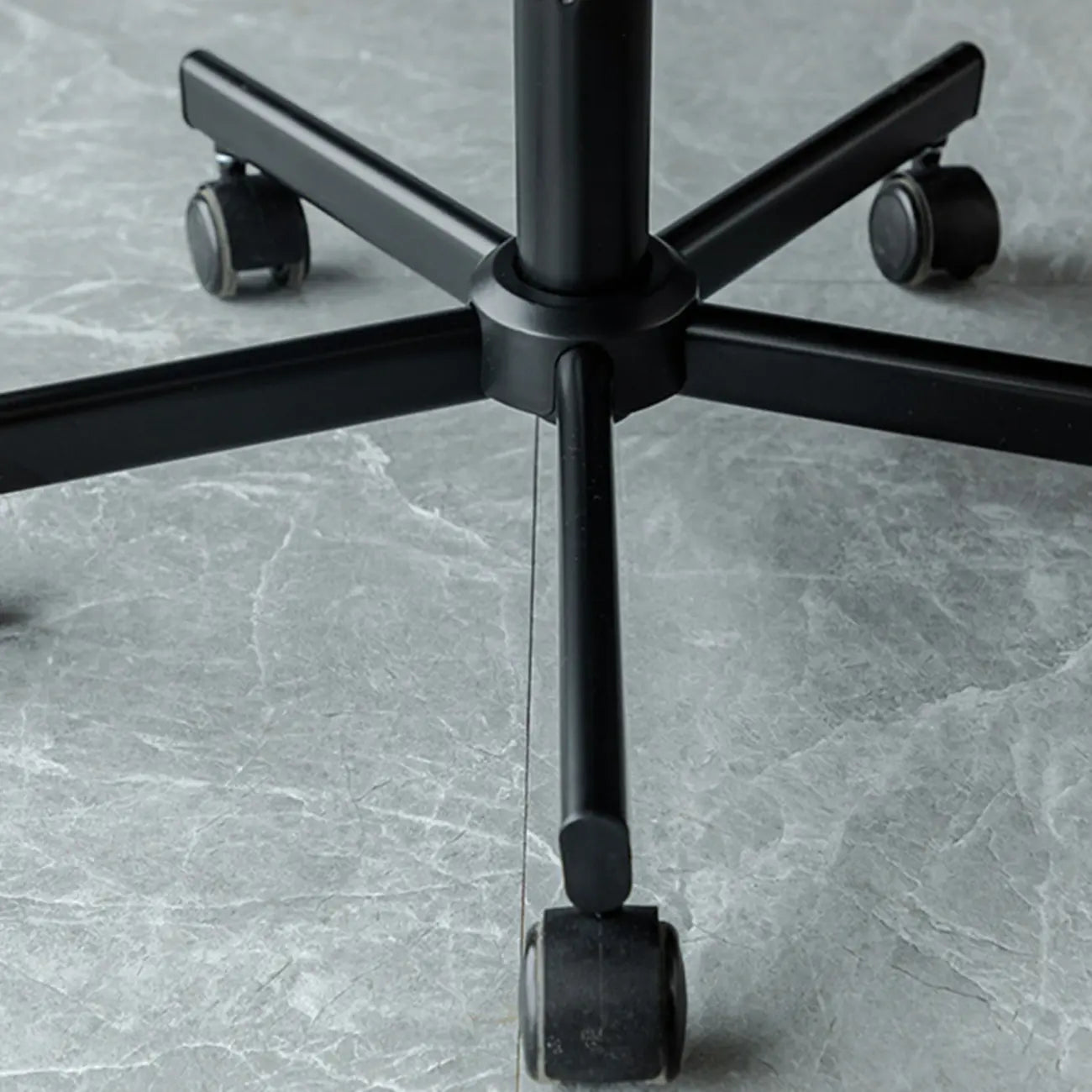Fauteuil de bureau pivotant réglable en cuir vert armée moderne