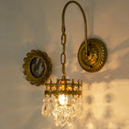 Luxueuse applique murale suspendue vintage en laiton antique avec cristal