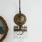 Luxueuse applique murale suspendue vintage en laiton antique avec cristal