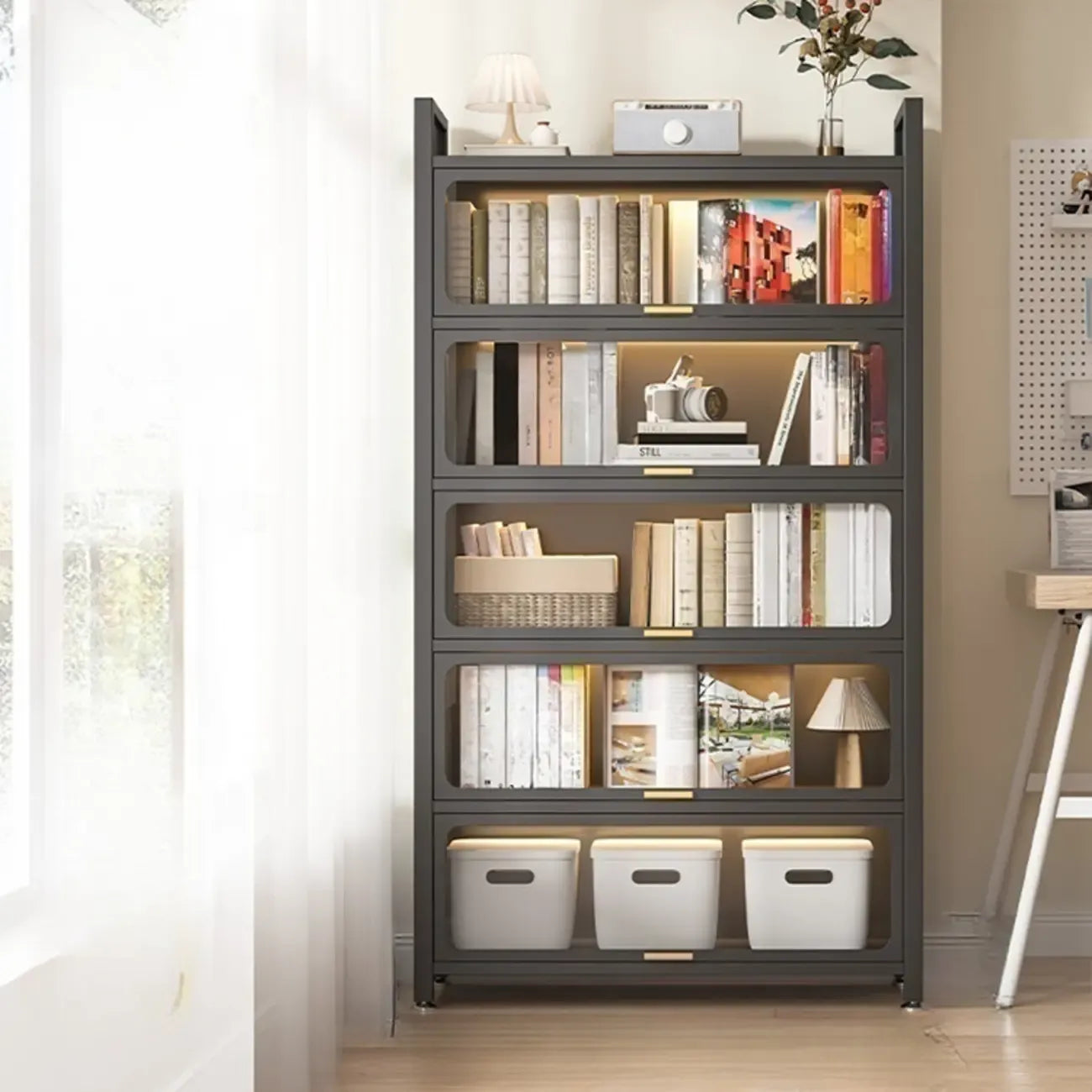 Bibliothèque verticale en métal gris/blanc à dos fermé et portes