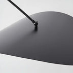 Lampadaire arqué moderne en métal noir et or de 63 pouces avec bras oscillant