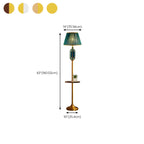 Lampadaire vertical luxueux en tissu vert plissé avec étagère