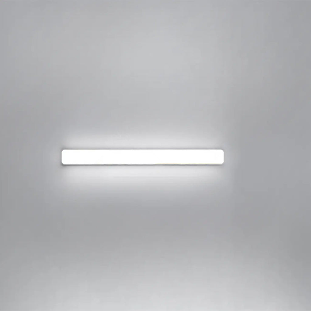 Applique murale LED Glam Tube avec abat-jour en plastique pour salle de bain