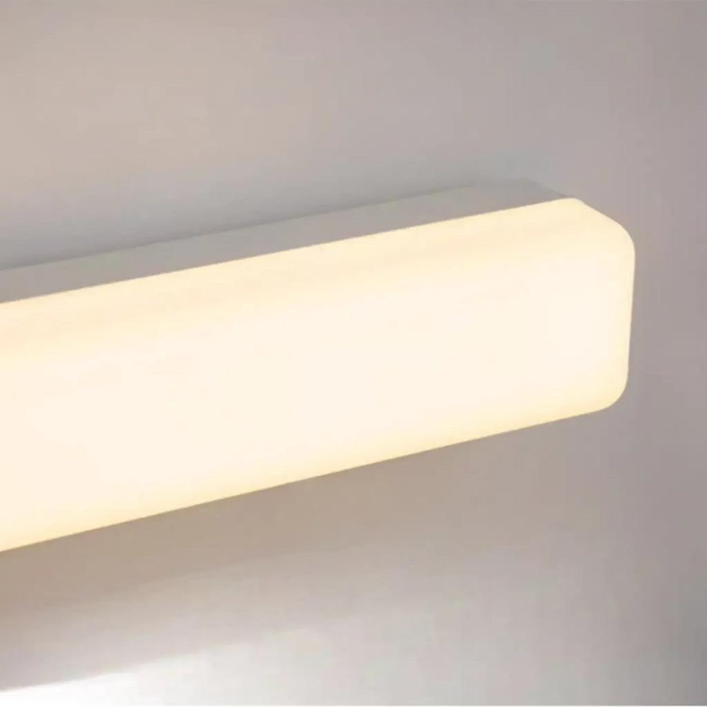 Applique murale LED Glam Tube avec abat-jour en plastique pour salle de bain