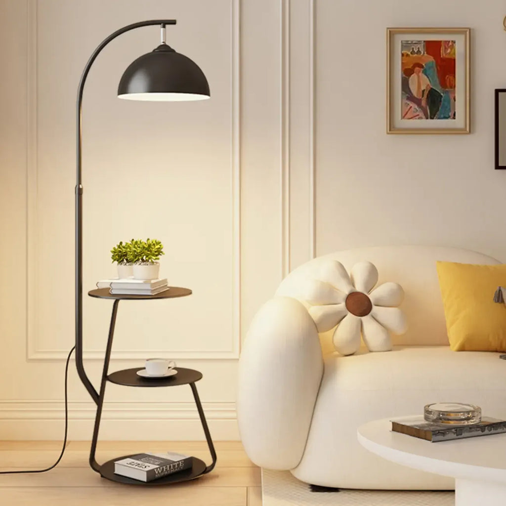 Lampada da terra ad arco con ripiano in ferro e ciotola color crema Arc Modern