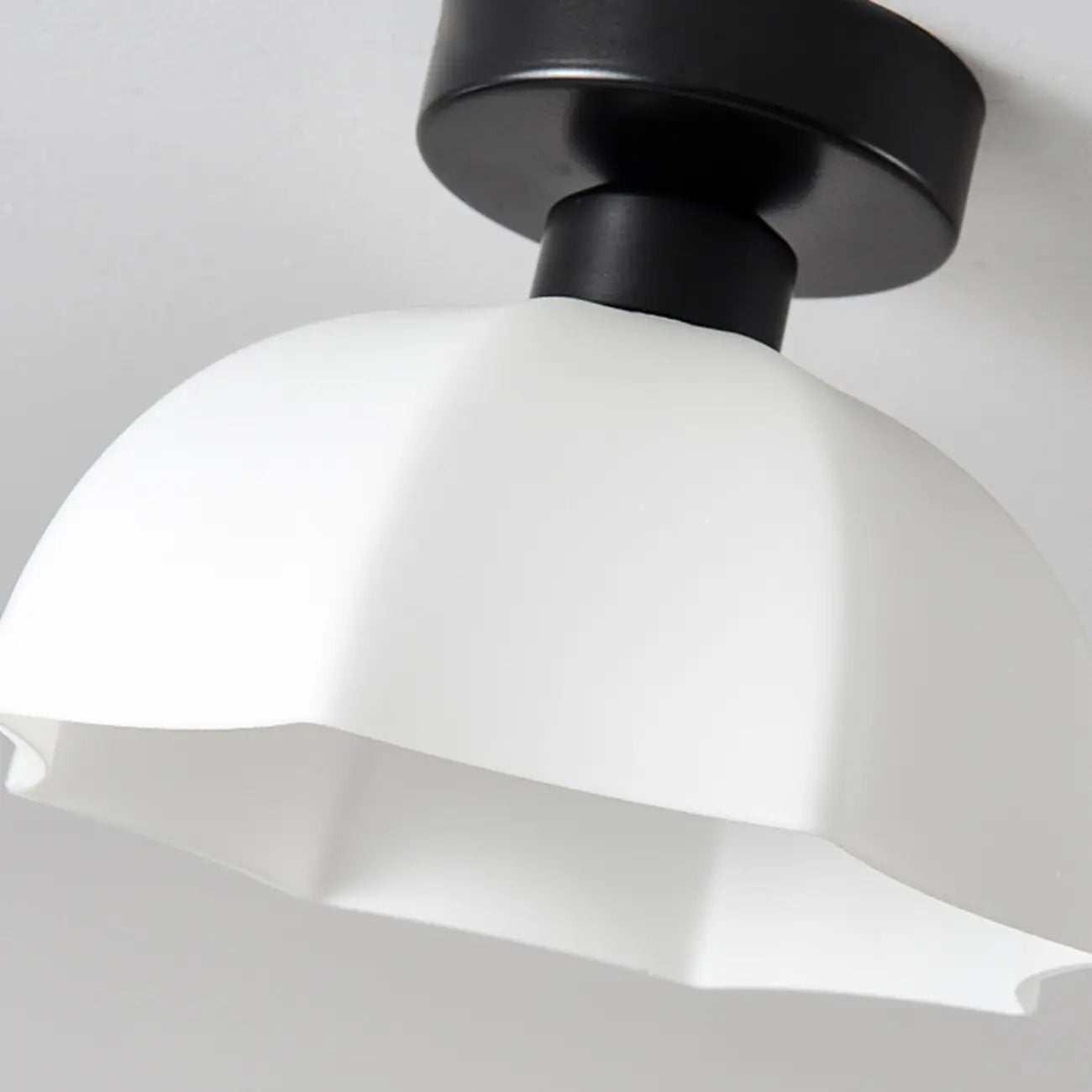 Plafonnier semi-encastré moderne en métal à motif losange pour couloir