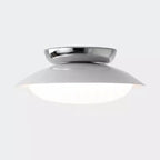 Plafonnier semi-encastré minimaliste à dôme métallique et LED à intensité variable
