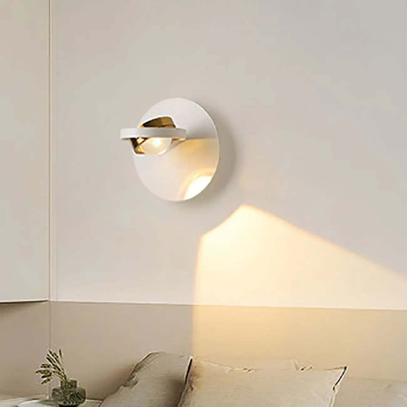 Lampada da parete rotonda in metallo con vetro trasparente e rotazione a 360°