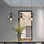 Suspension moderne en verre noir globe pour îlot de cuisine