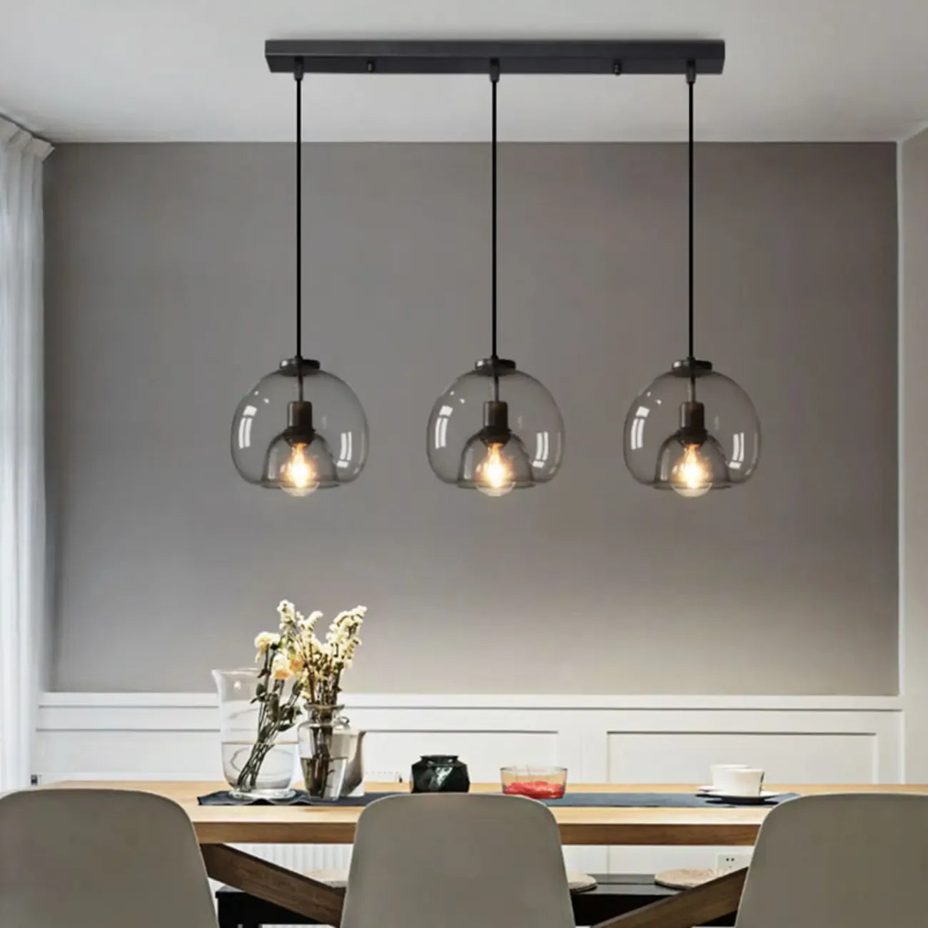 Suspension moderne en verre noir globe pour îlot de cuisine