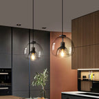 Suspension moderne en verre noir globe pour îlot de cuisine