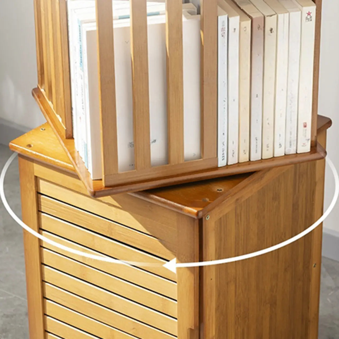 Bibliothèque d'angle étroite carrée en bois marron