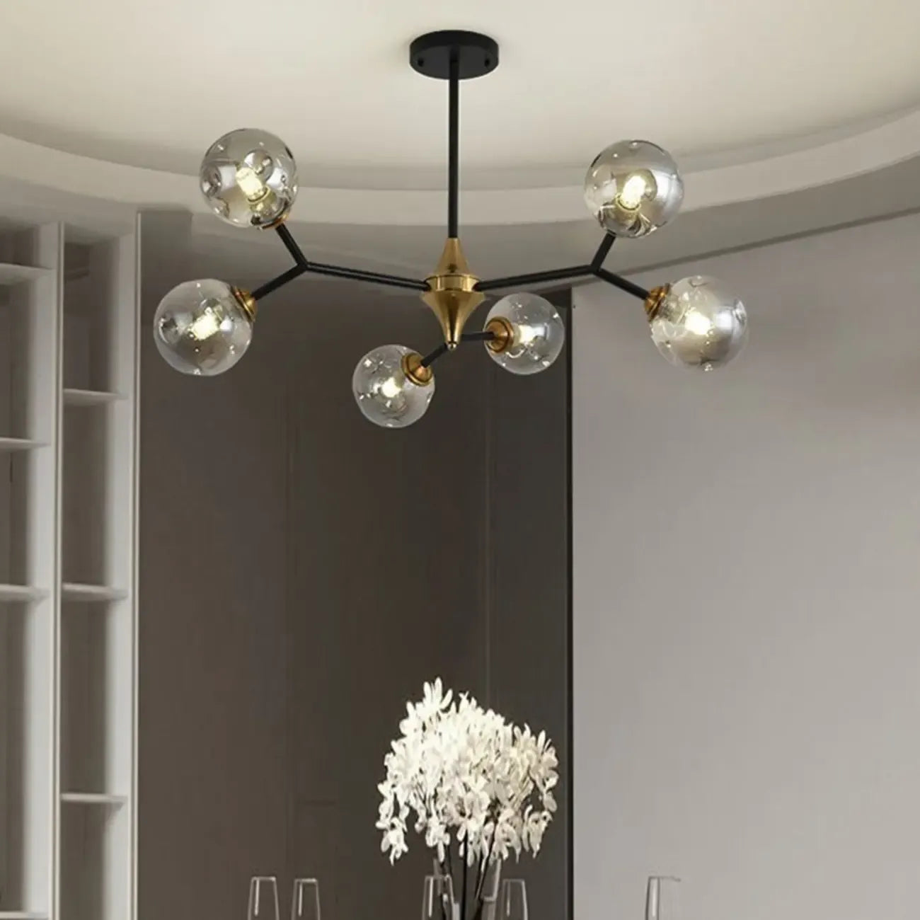 Lustre Sputnik moderne en verre noir et or