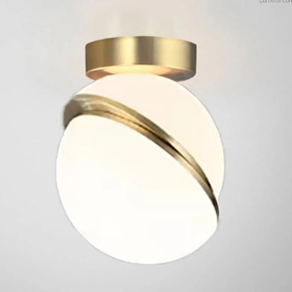 Mini plafonnier sphérique doré élégant