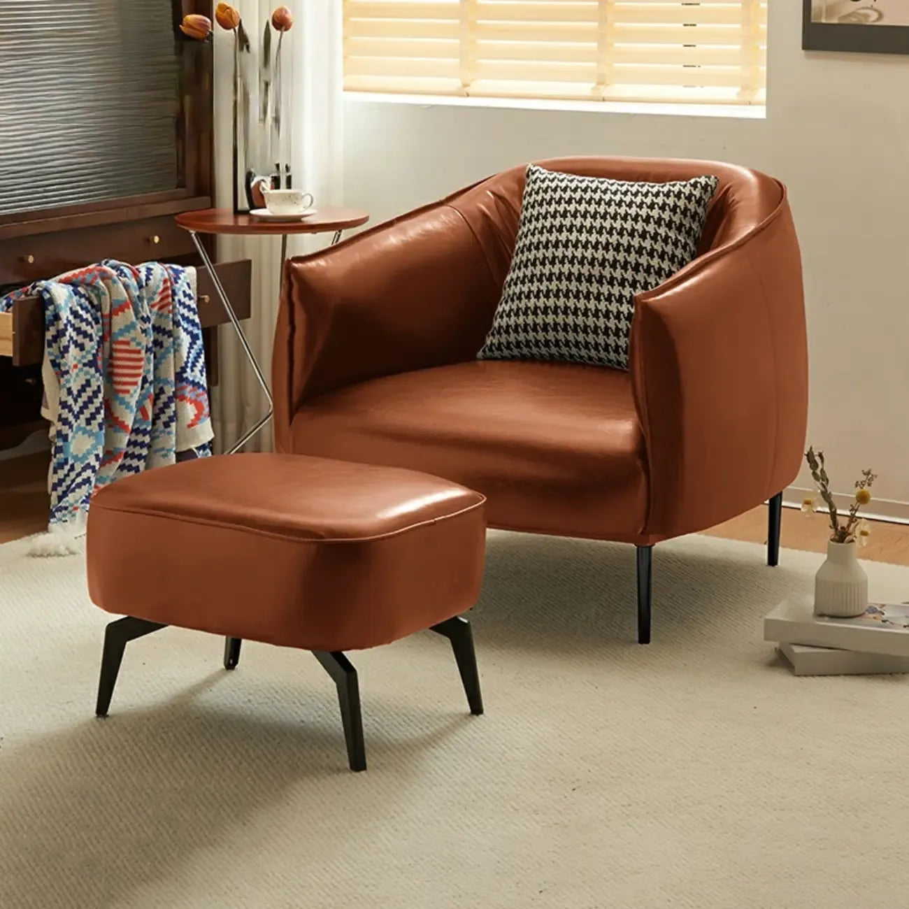 Fauteuil lounge moderne en cuir noir pour salon