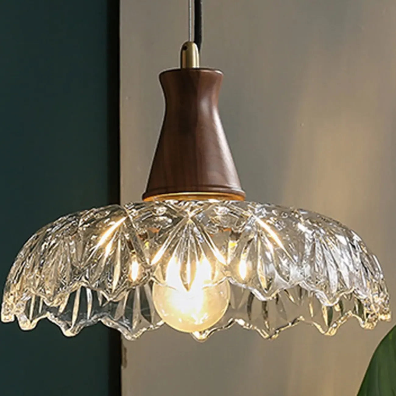 Lampada a Sospensione Regolabile in Vetro a Forma di Fiore per Soggiorno