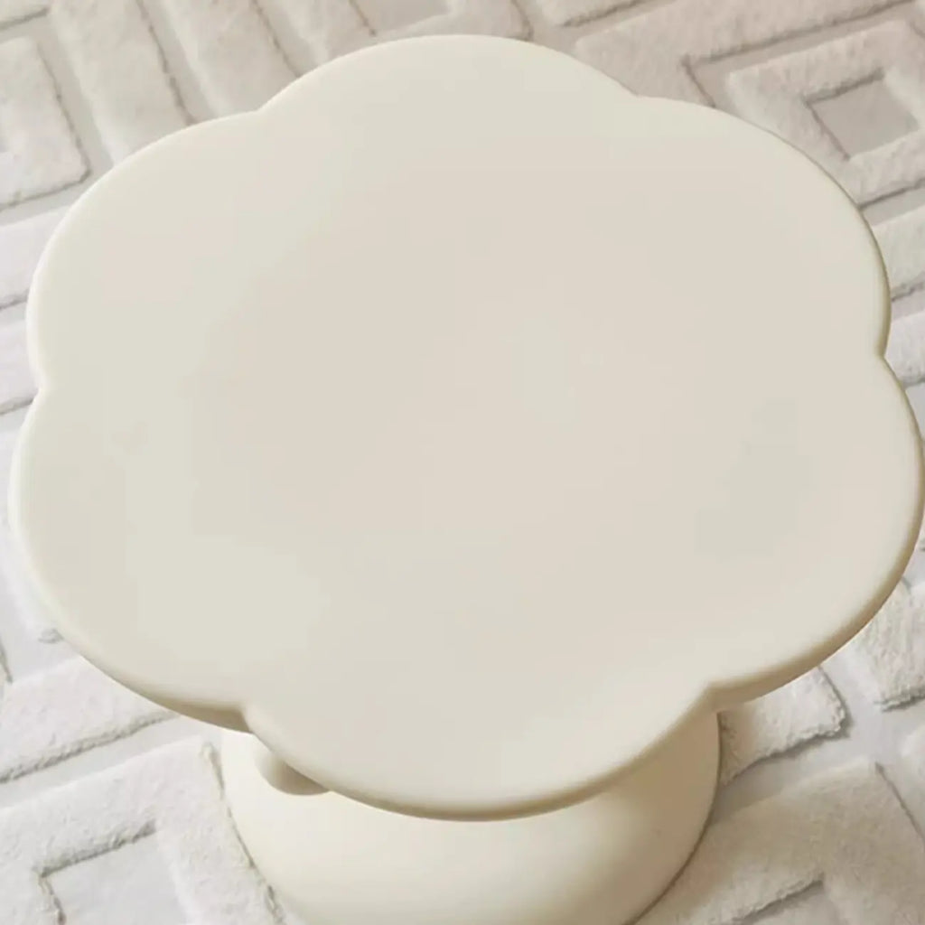 Table d'appoint minimaliste en plastique aux formes libres pour le salon