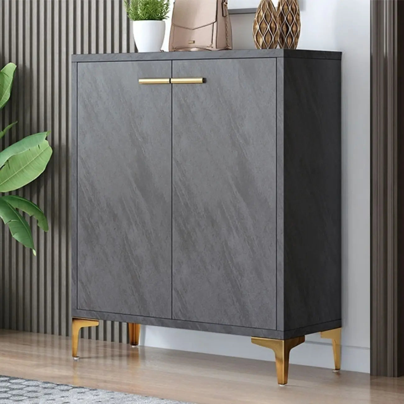 Élégant meuble à chaussures d'entrée en bois gris avec pieds en métal