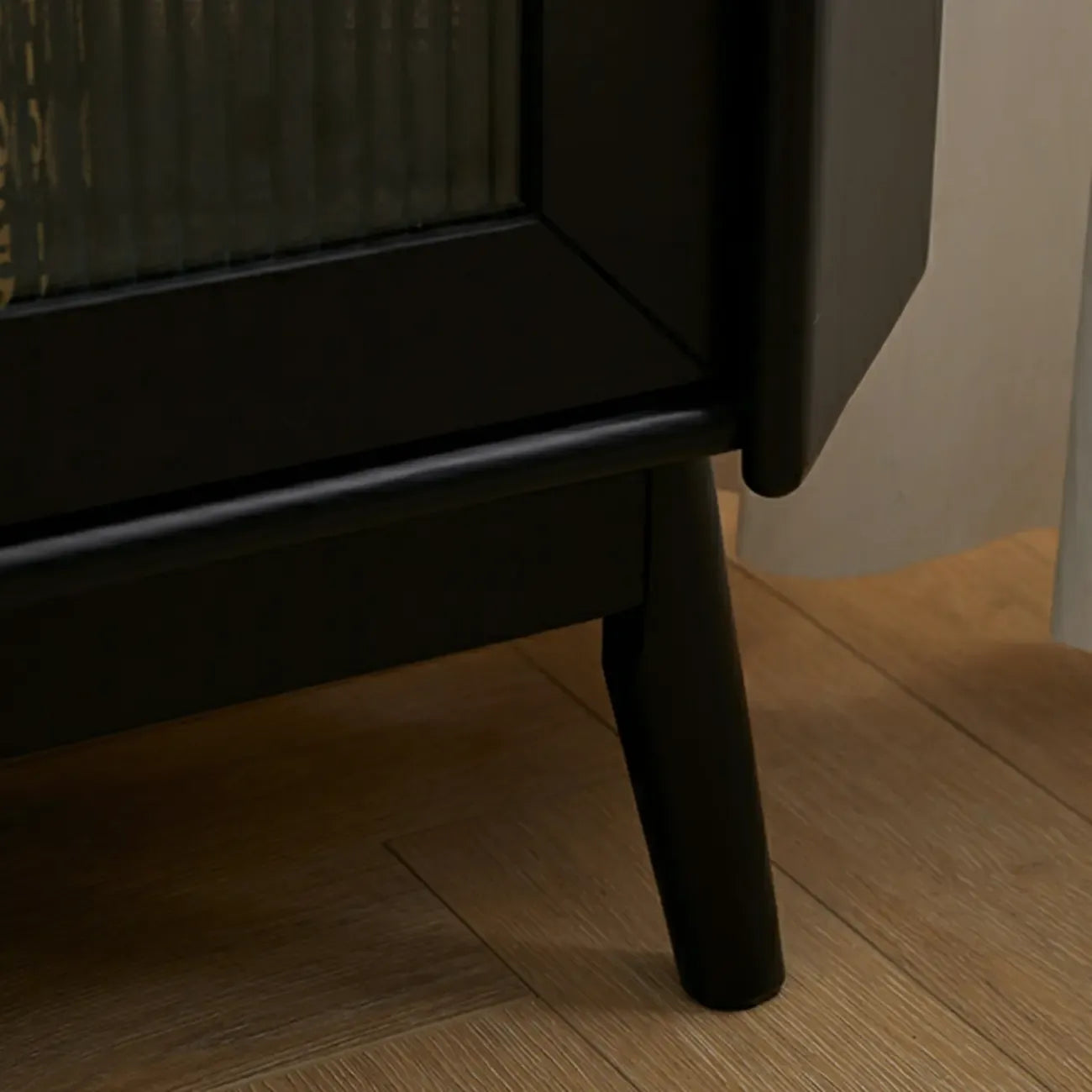 Meuble de rangement d'angle moderne en bois et verre couleur expresso