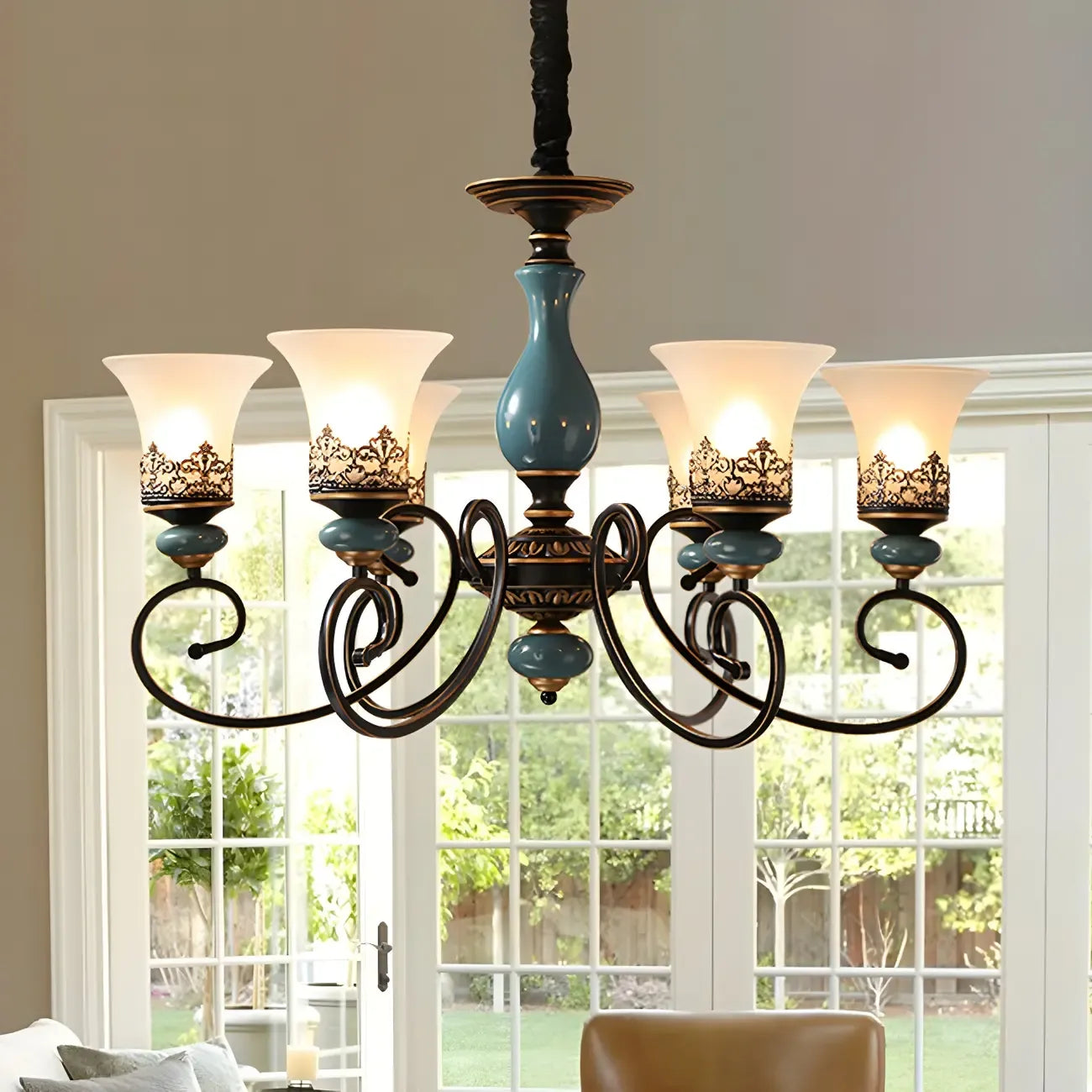 Lustre classique en céramique bleue et verre dépoli
