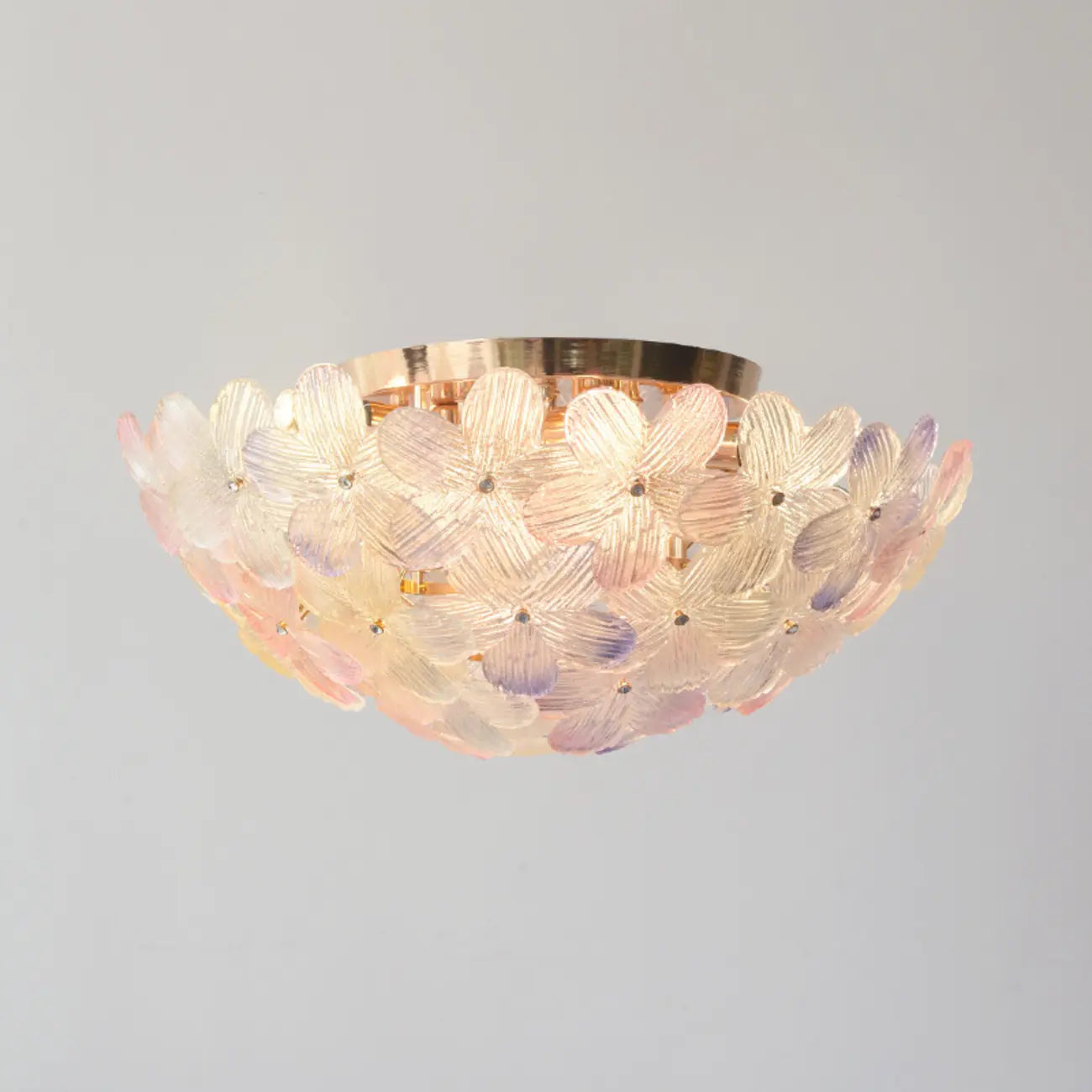 Plafonnier semi-encastré élégant à dôme en verre à motif floral