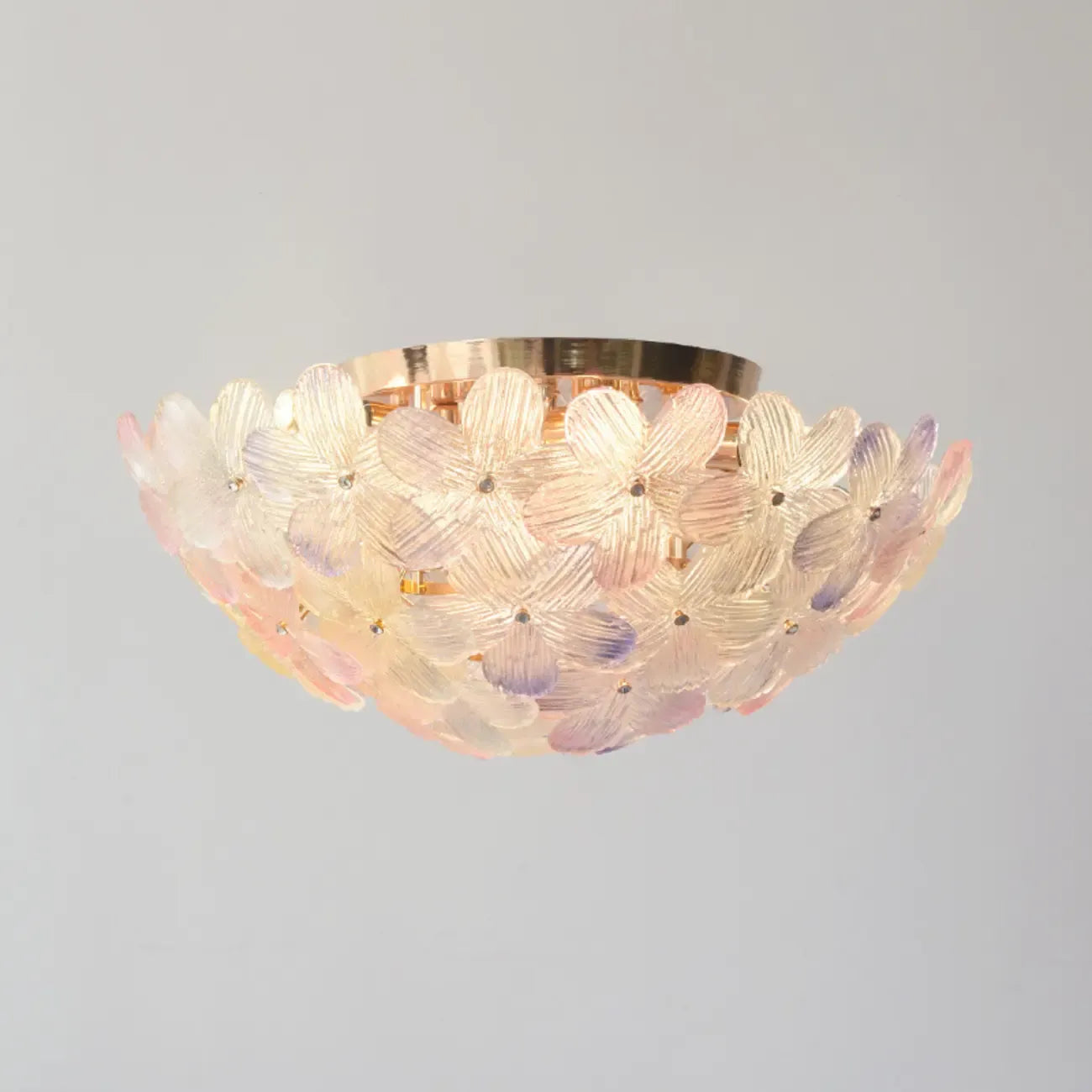 Plafonnier semi-encastré élégant à dôme en verre à motif floral