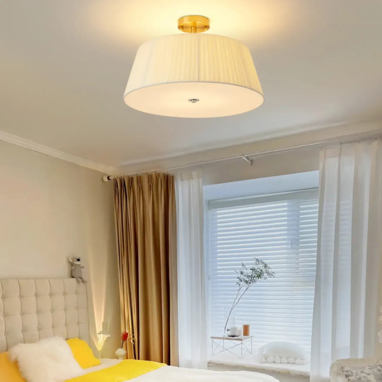 Plafonnier LED semi-encastré géométrique en tissu pour chambre
