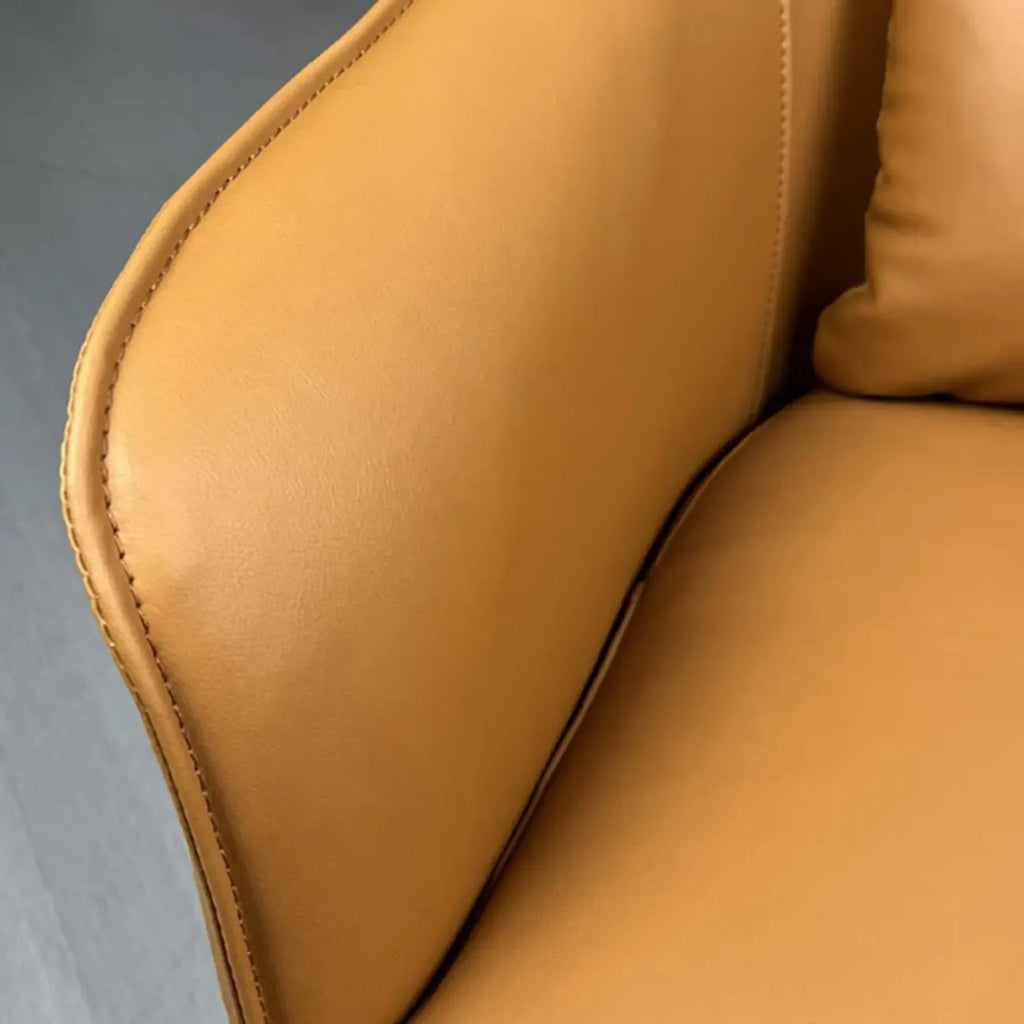 Fauteuil moderne en cuir à accoudoirs évasés - Marron clair
