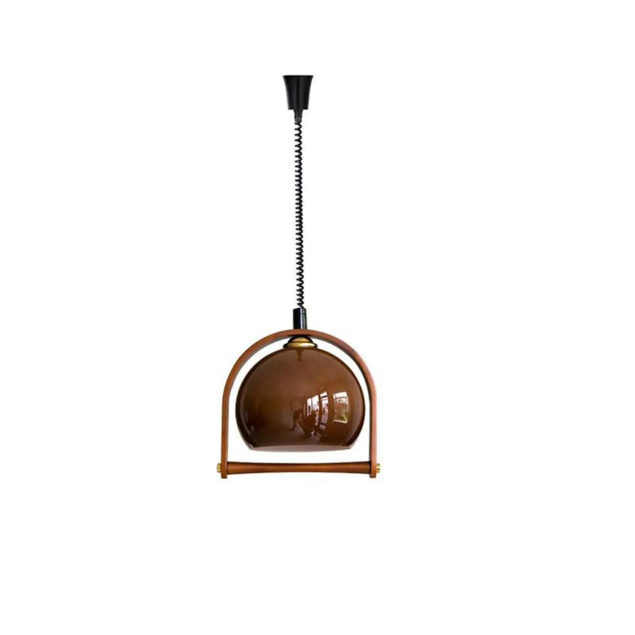 Suspension réglable en verre à café et dôme en bois.